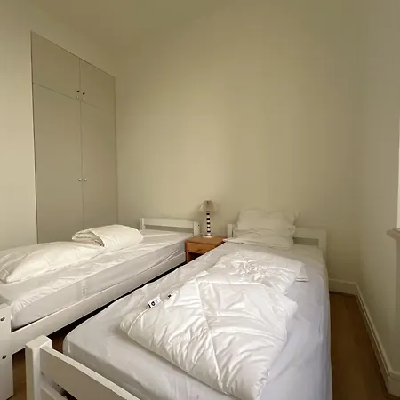 Renove A Pour 4 Personnes Avec Parking Securise - Fr-1-474-280 *